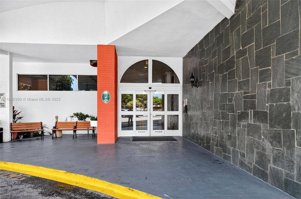 Real estate property located at 1351 Miami Gardens Dr #1712E, Miami-dade, Buckley Towers Condo - Ea, Miami, FL
