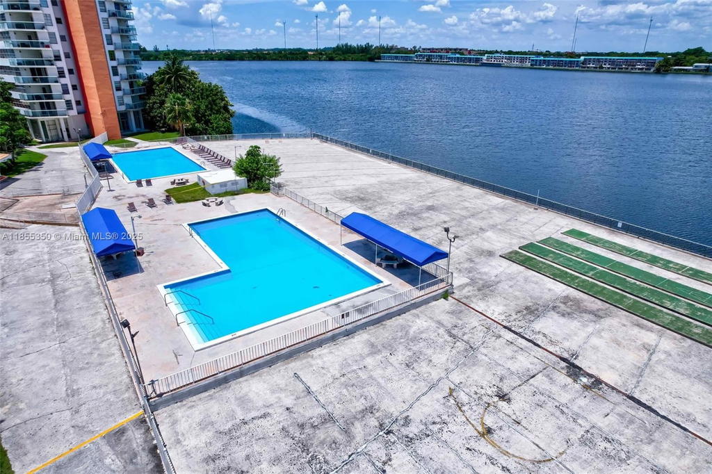 Real estate property located at 1351 Miami Gardens Dr #1712E, Miami-dade, Buckley Towers Condo - Ea, Miami, FL