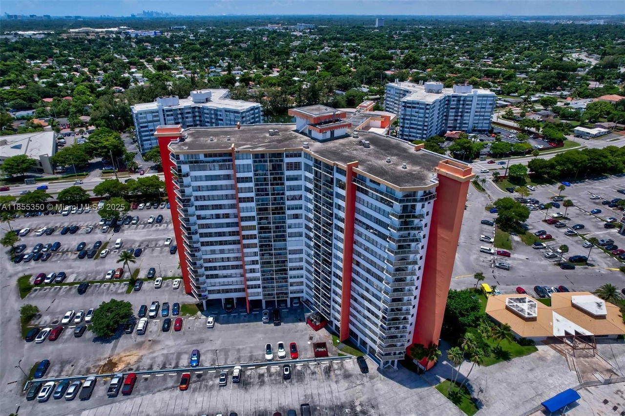 Real estate property located at 1351 Miami Gardens Dr #1712E, Miami-dade, Buckley Towers Condo - Ea, Miami, FL