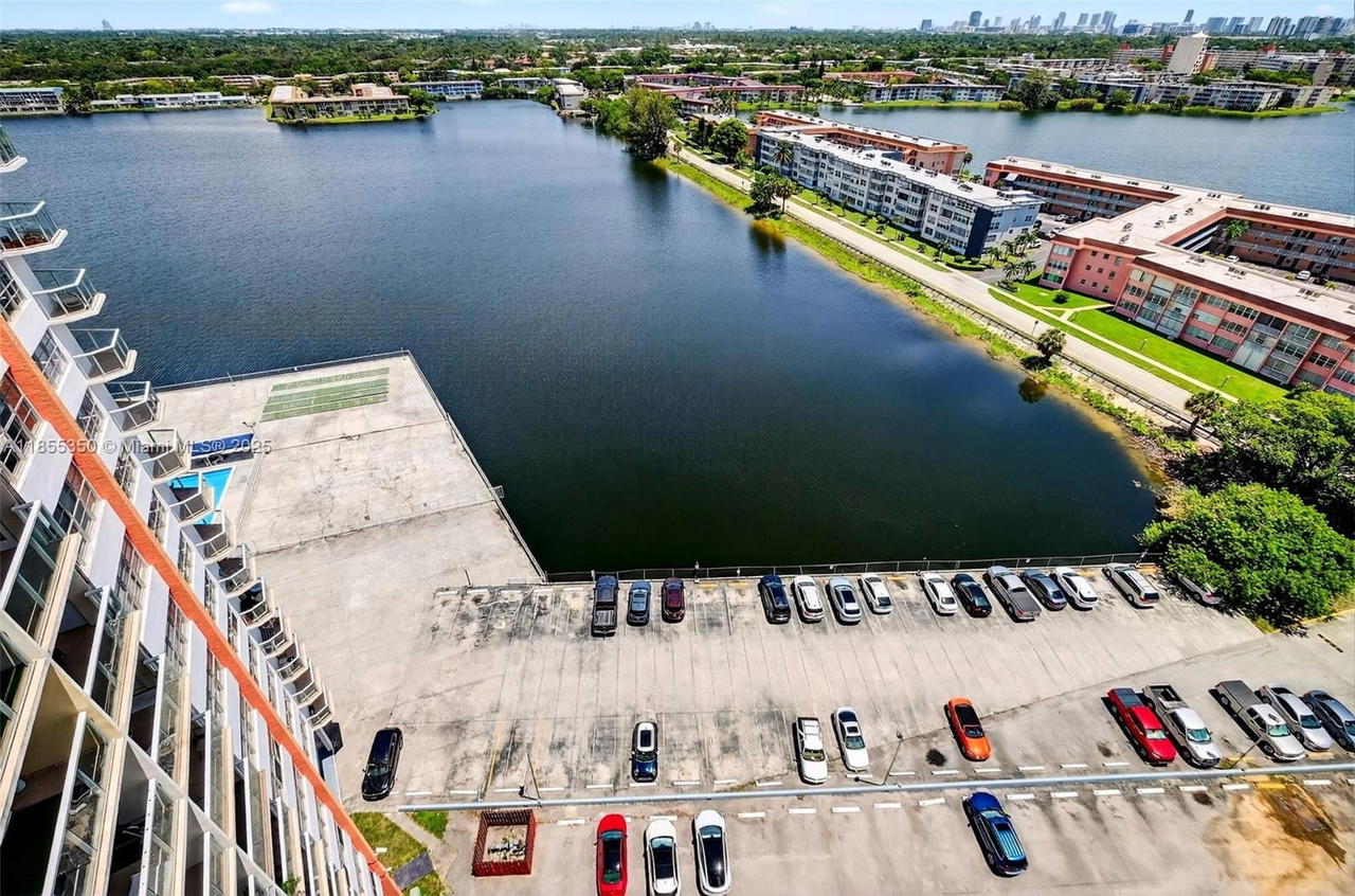 Real estate property located at 1351 Miami Gardens Dr #1712E, Miami-dade, Buckley Towers Condo - Ea, Miami, FL