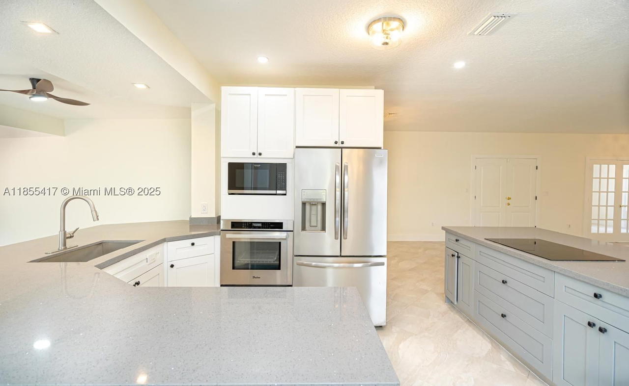 Real estate property located at 2810 114th Ave, Miami-dade, Coral Way Estates, Miami, FL