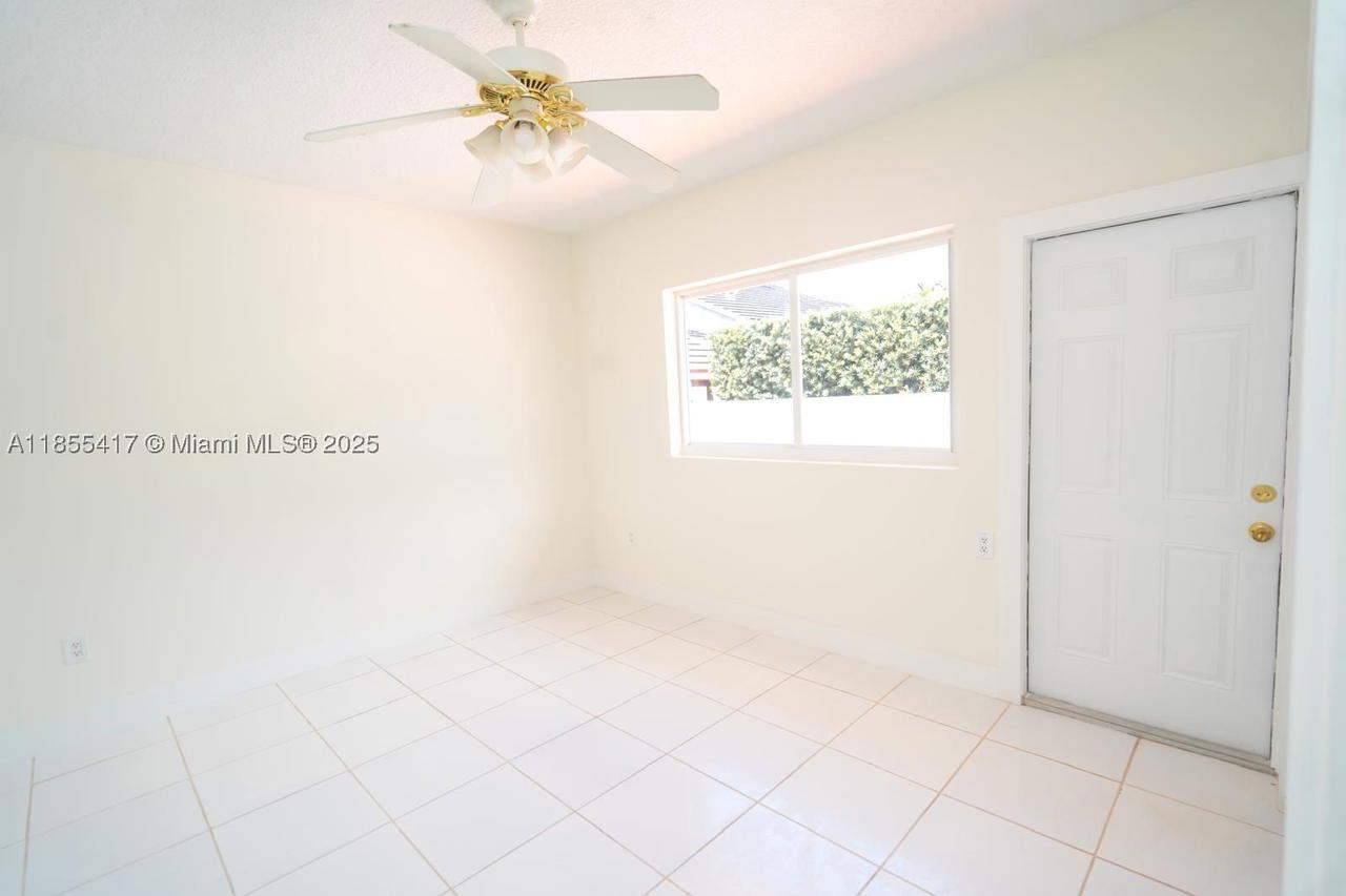 Real estate property located at 2810 114th Ave, Miami-dade, Coral Way Estates, Miami, FL