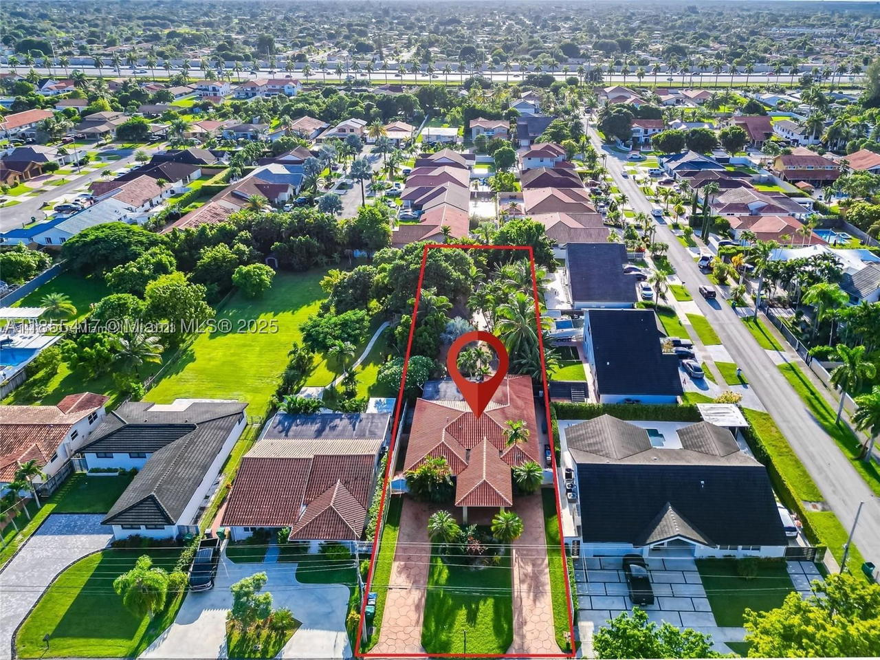 Real estate property located at 2810 114th Ave, Miami-dade, Coral Way Estates, Miami, FL
