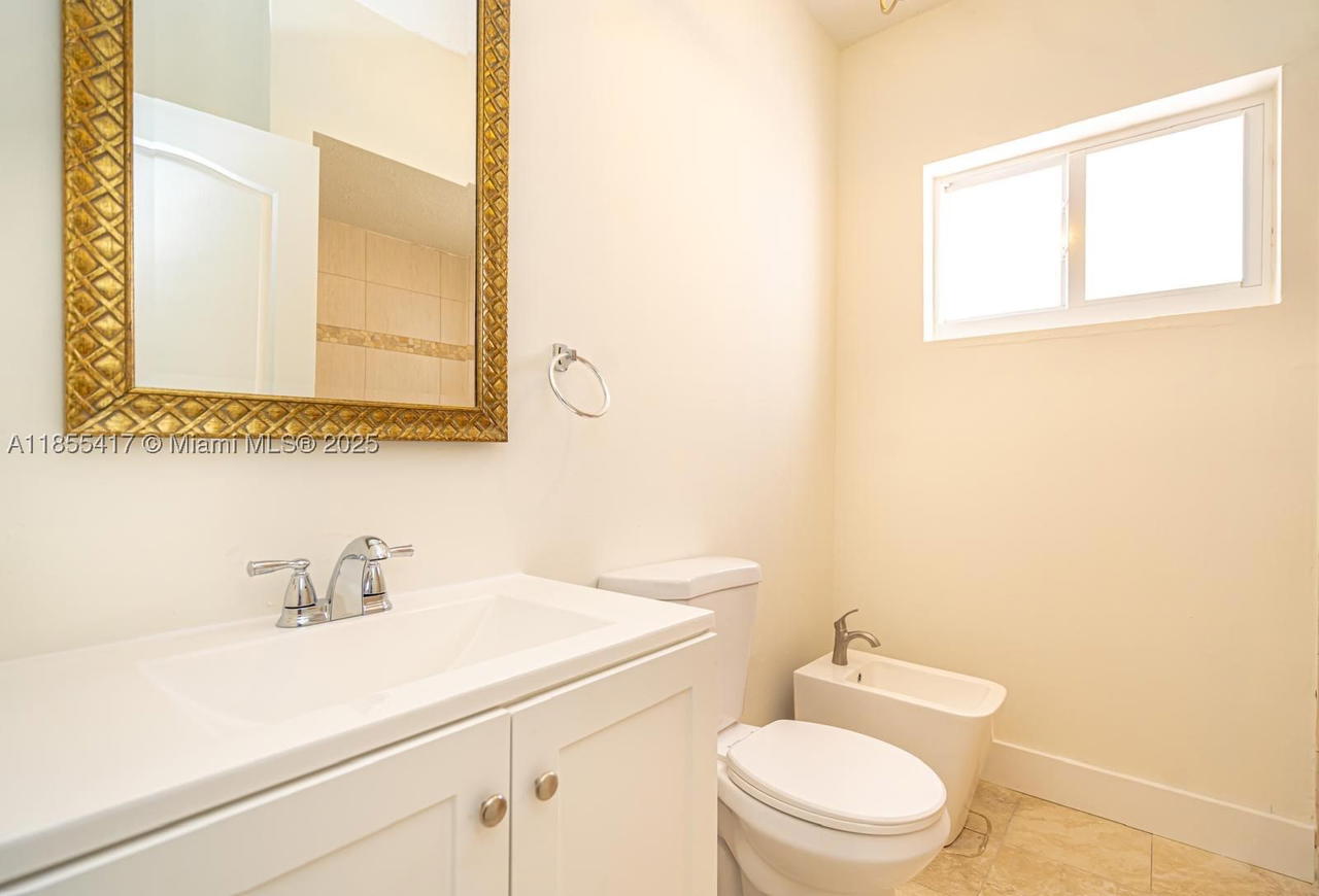 Real estate property located at 2810 114th Ave, Miami-dade, Coral Way Estates, Miami, FL
