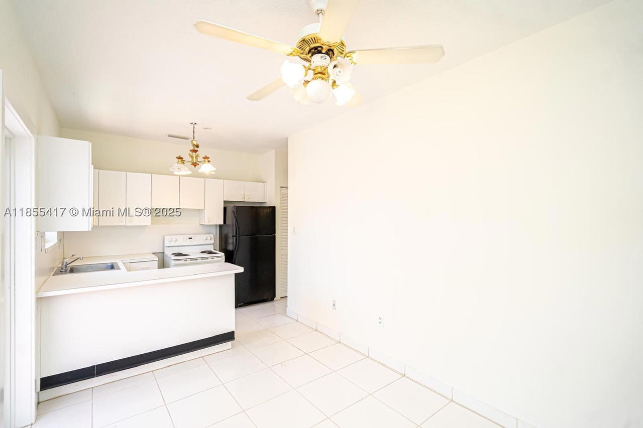 Real estate property located at 2810 114th Ave, Miami-dade, Coral Way Estates, Miami, FL