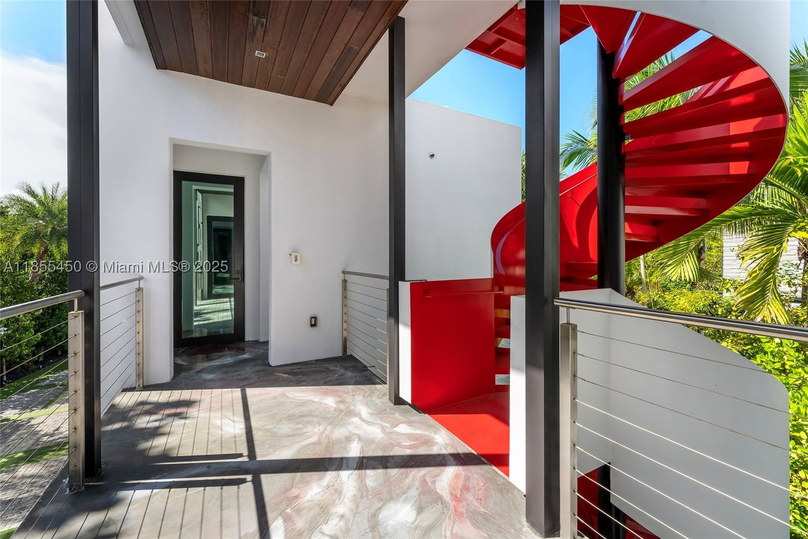 Real estate property located at 528 Lakeview Ct, Miami-dade, Surprise Point, Miami Beach, FL
