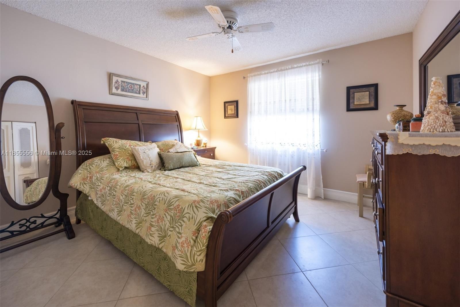 Real estate property located at 4965 Sabal Palm Blvd #303, Broward, Lakes Of Carriage Hills, Tamarac, FL
