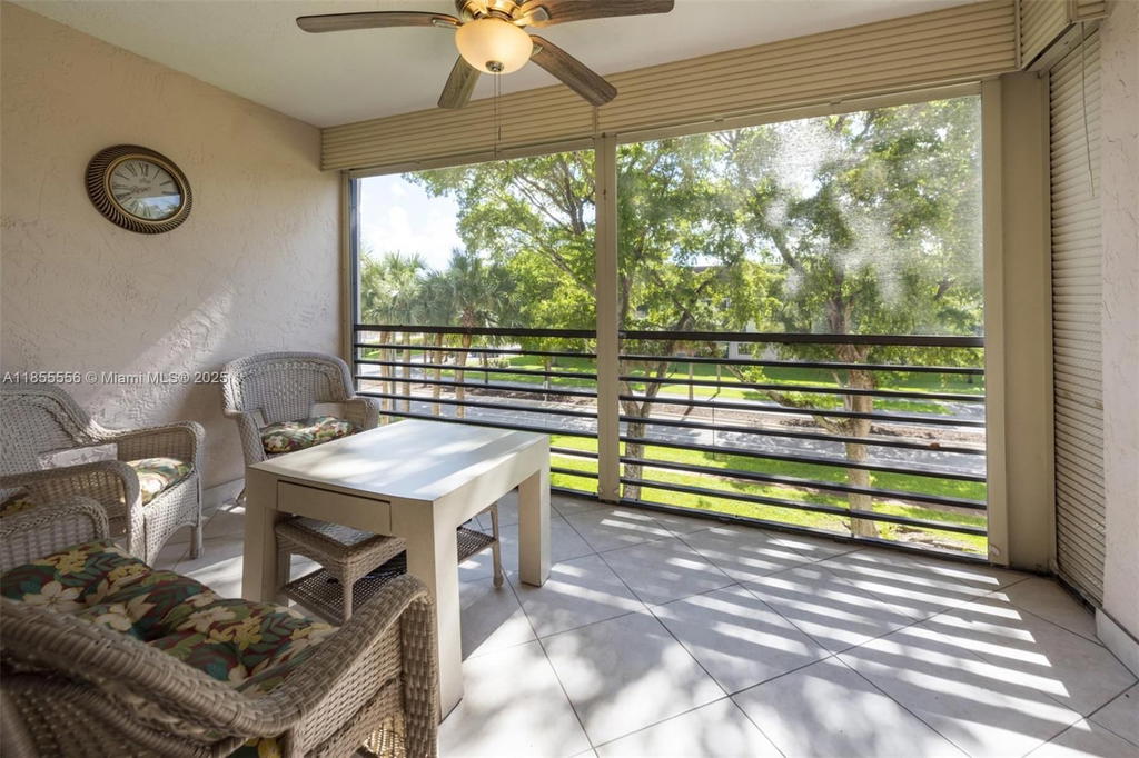 Real estate property located at 4965 Sabal Palm Blvd #303, Broward, Lakes Of Carriage Hills, Tamarac, FL