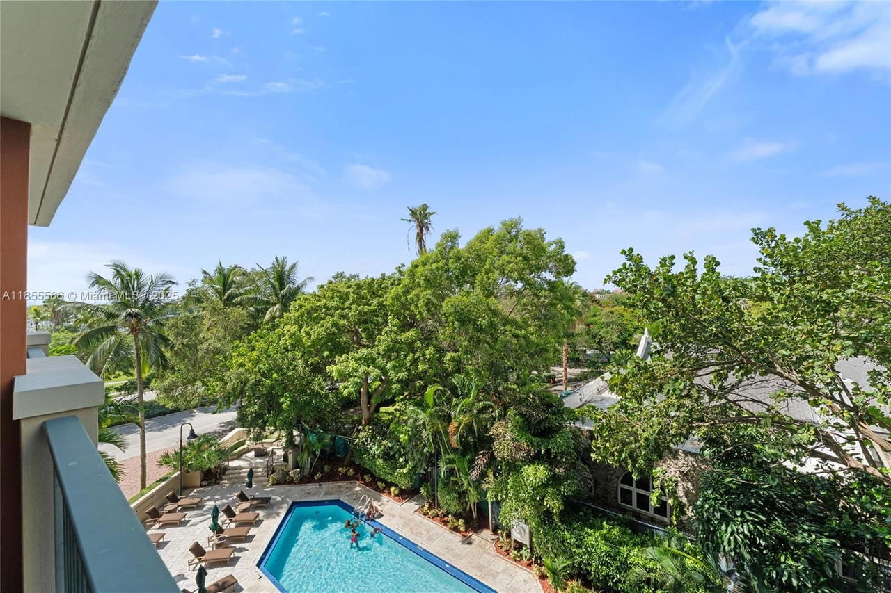 Real estate property located at 2951 Bayshore Dr #506, Miami-dade, The Mutiny Condo, Miami, FL