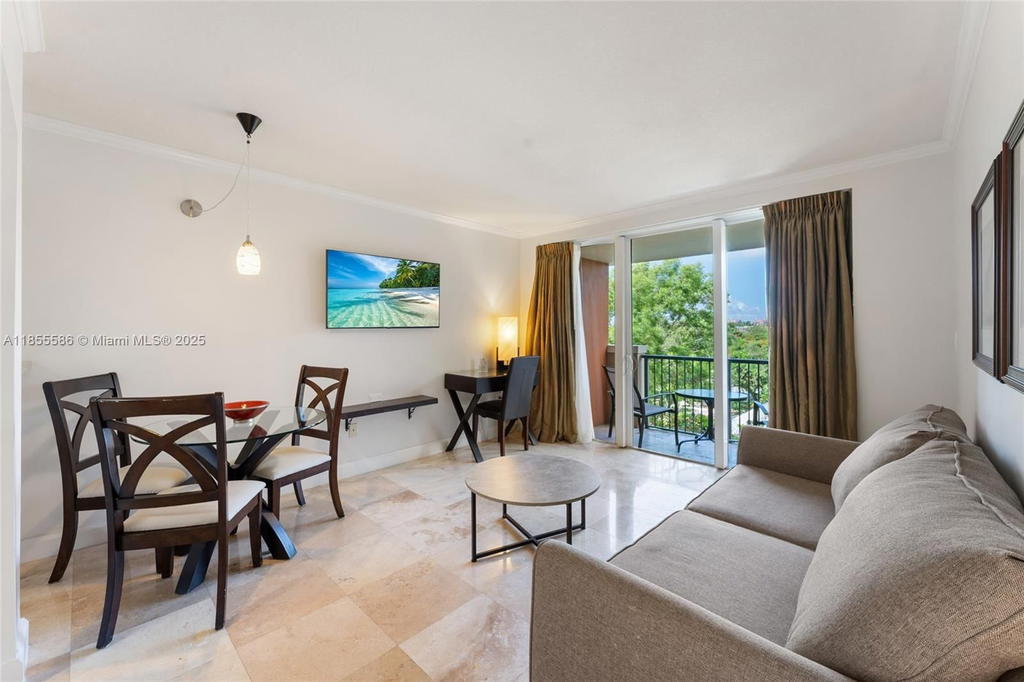 Real estate property located at 2951 Bayshore Dr #506, Miami-dade, The Mutiny Condo, Miami, FL
