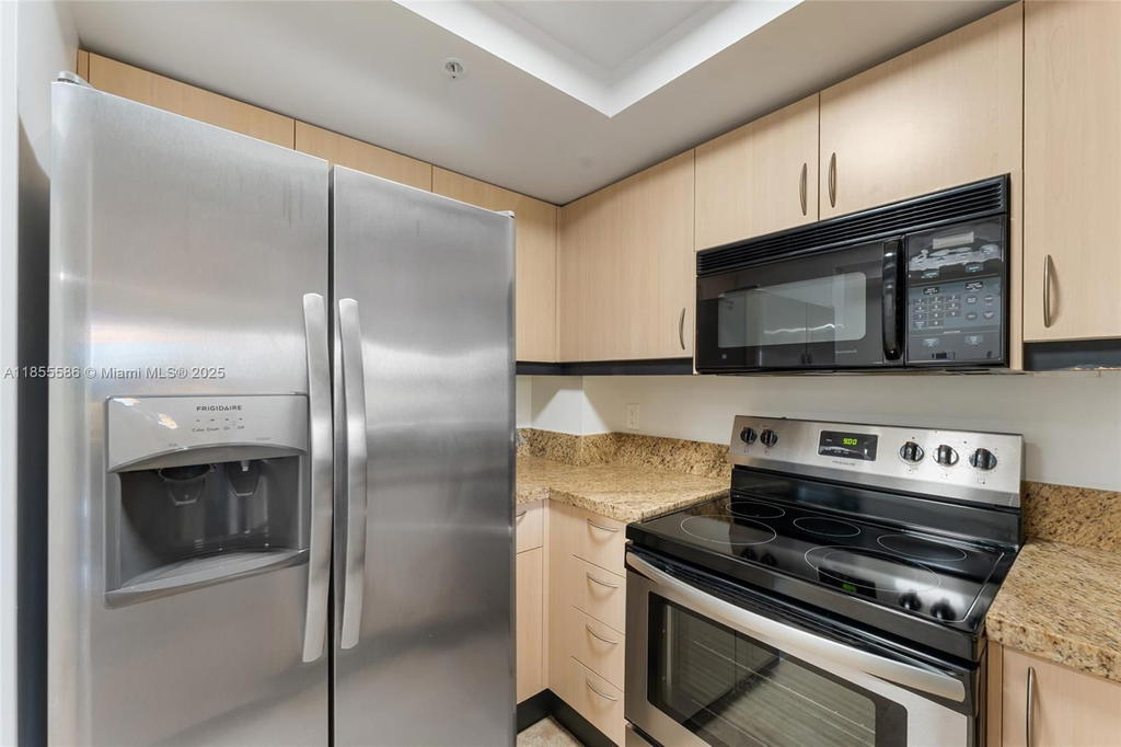 Real estate property located at 2951 Bayshore Dr #506, Miami-dade, The Mutiny Condo, Miami, FL