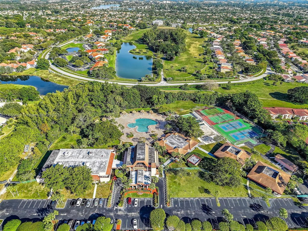 Real estate property located at 3180 Holiday Springs Blvd #5-112, Broward, Holiday Springs Village 1, Margate, FL