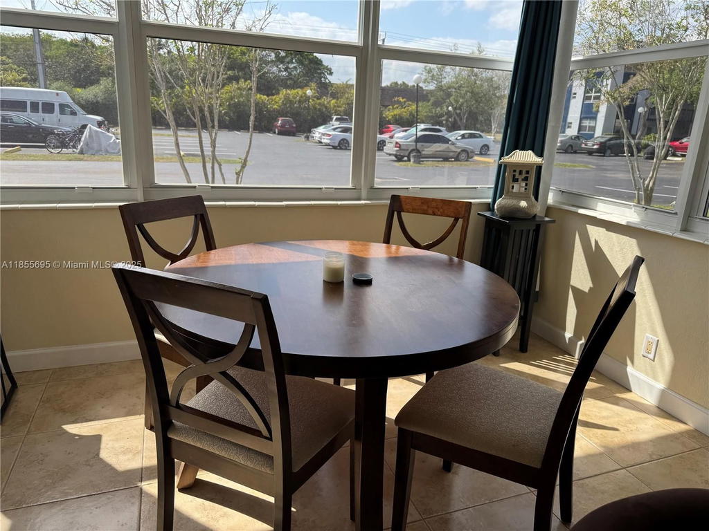 Real estate property located at 3180 Holiday Springs Blvd #5-112, Broward, Holiday Springs Village 1, Margate, FL