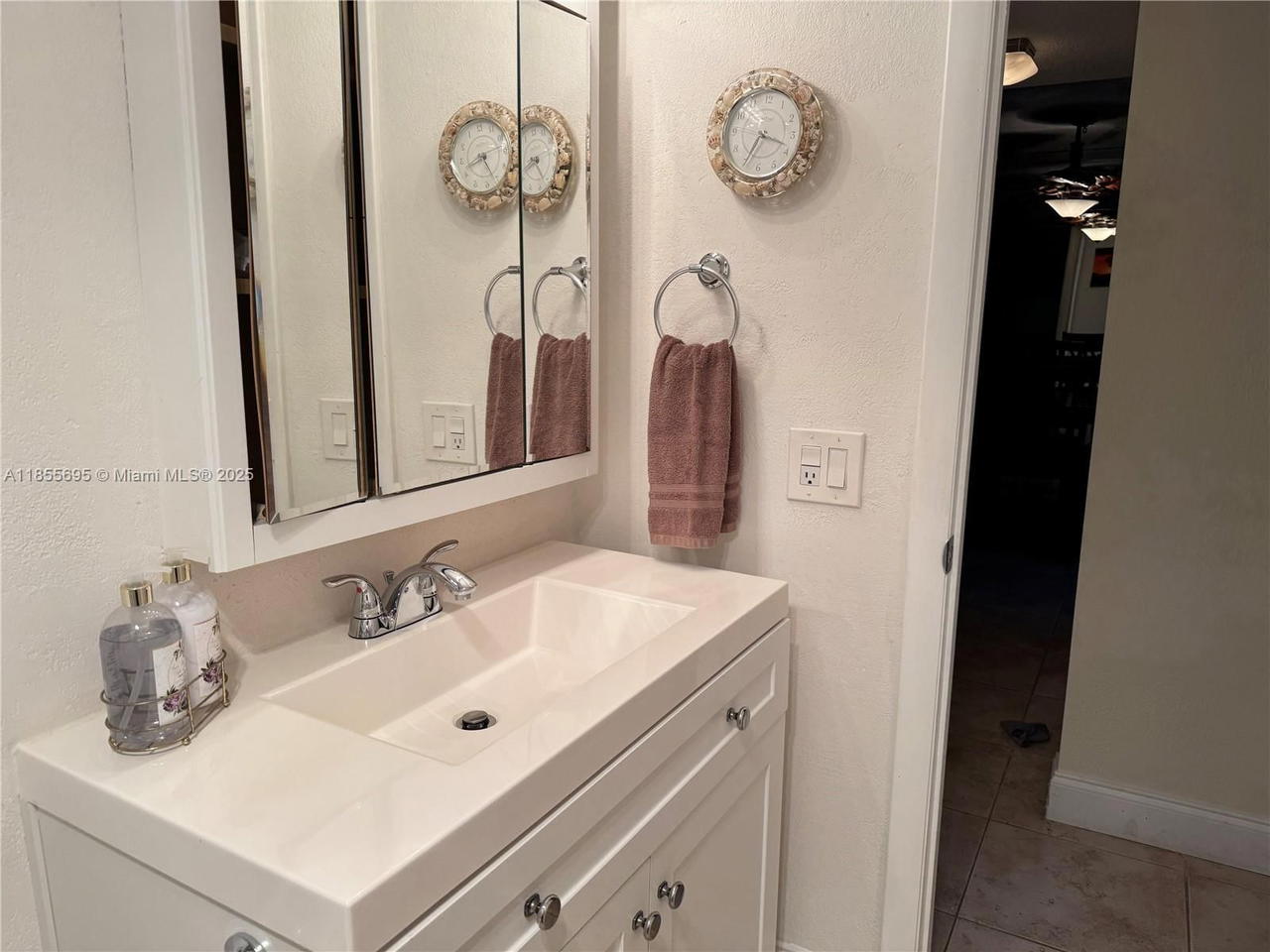 Real estate property located at 3180 Holiday Springs Blvd #5-112, Broward, Holiday Springs Village 1, Margate, FL