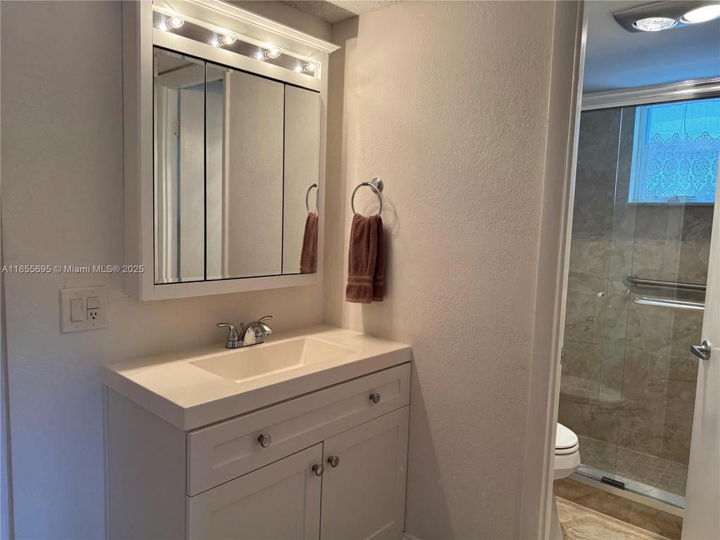 Real estate property located at 3180 Holiday Springs Blvd #5-112, Broward, Holiday Springs Village 1, Margate, FL