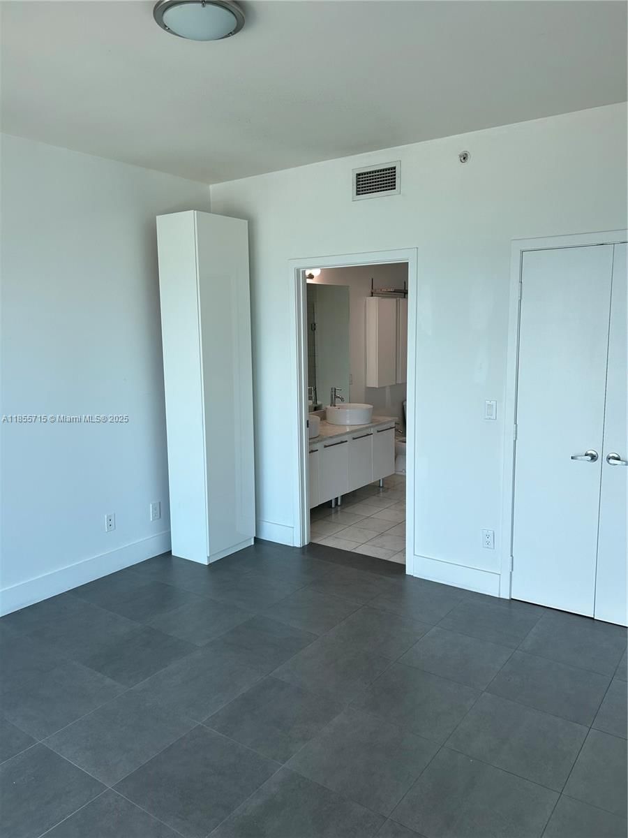 Real estate property located at 888 Biscayne Blvd #4106, Miami-dade, Marinablue Condo, Miami, FL