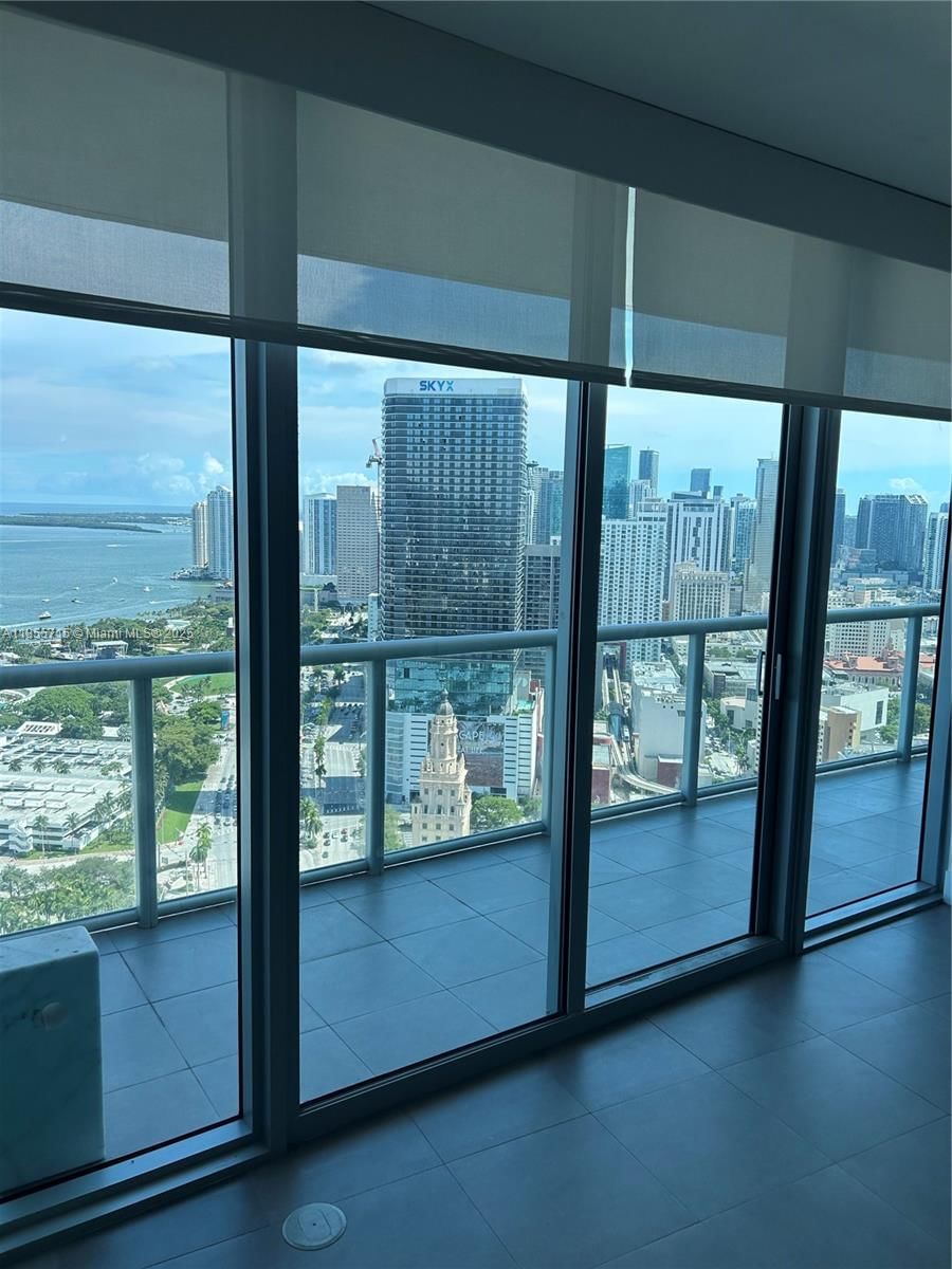 Real estate property located at 888 Biscayne Blvd #4106, Miami-dade, Marinablue Condo, Miami, FL