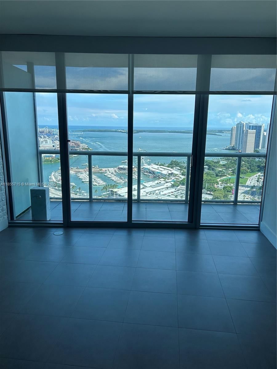 Real estate property located at 888 Biscayne Blvd #4106, Miami-dade, Marinablue Condo, Miami, FL