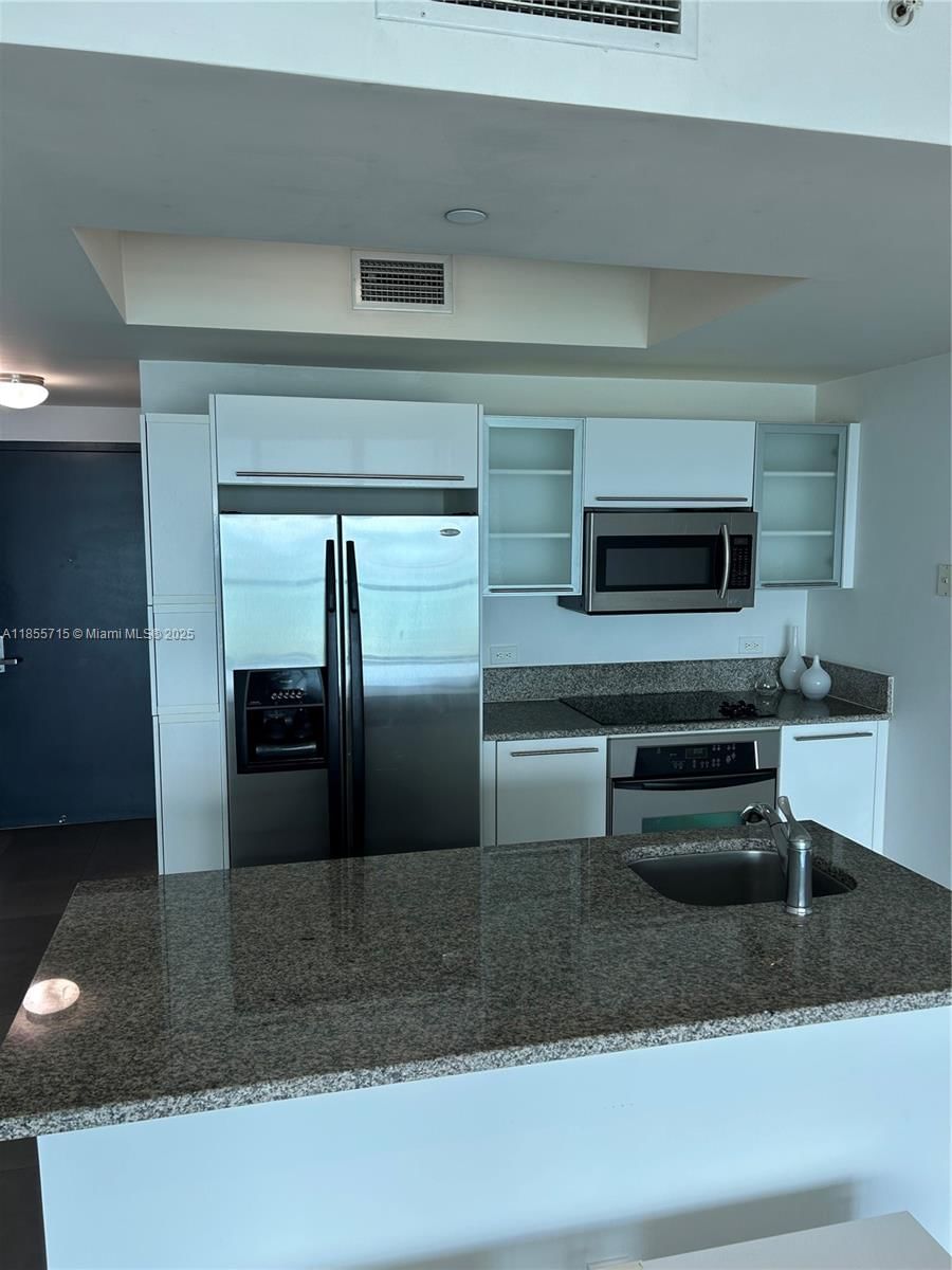Real estate property located at 888 Biscayne Blvd #4106, Miami-dade, Marinablue Condo, Miami, FL