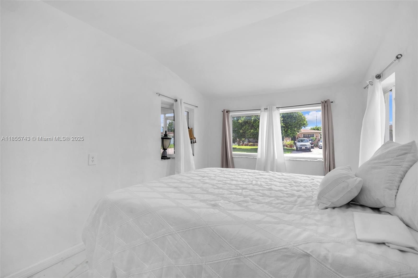 Real estate property located at 3241 66th Ave, Broward, Miramar Park, Miramar, FL