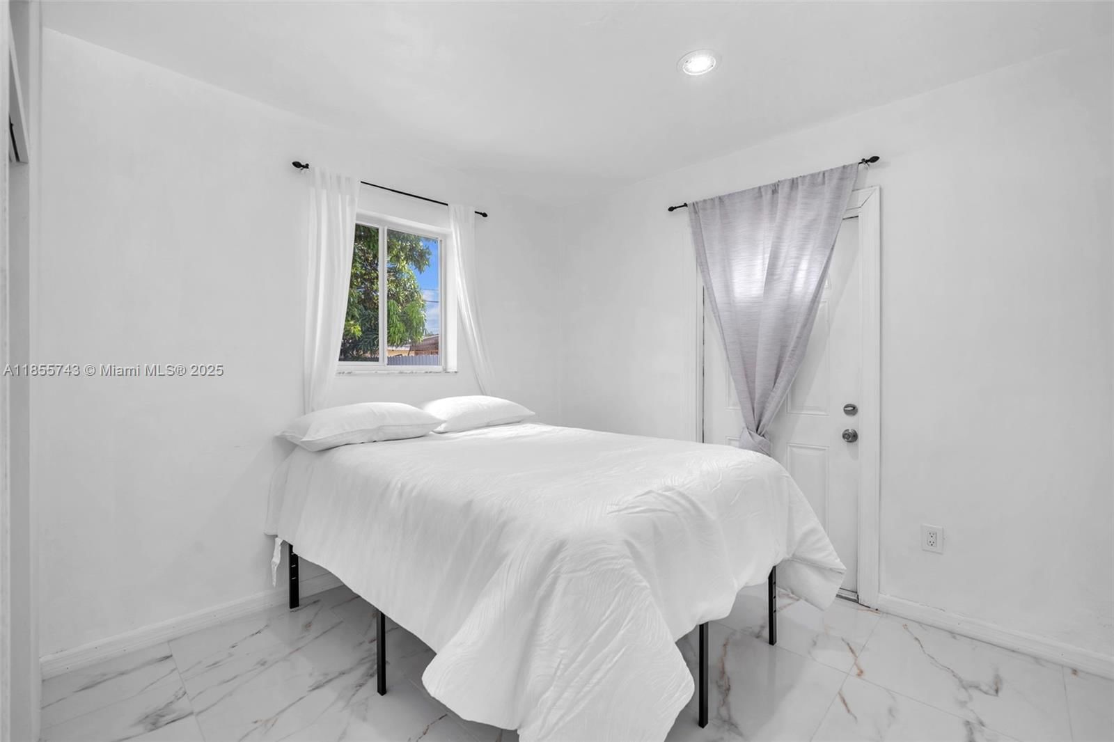 Real estate property located at 3241 66th Ave, Broward, Miramar Park, Miramar, FL