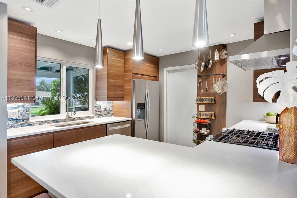 Real estate property located at 553 Riverside Drive, Palm Beach, Palm Beach Gardens Estate, Palm Beach Gardens, FL