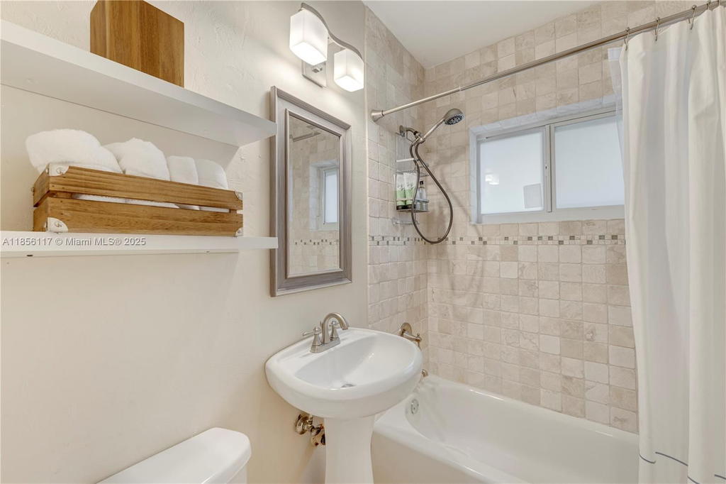 Real estate property located at 6200 34th St, Miami-dade, Coral Villas Rev, Miami, FL