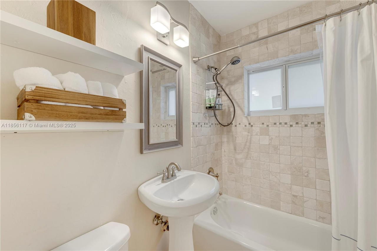 Real estate property located at 6200 34th St, Miami-dade, Coral Villas Rev, Miami, FL