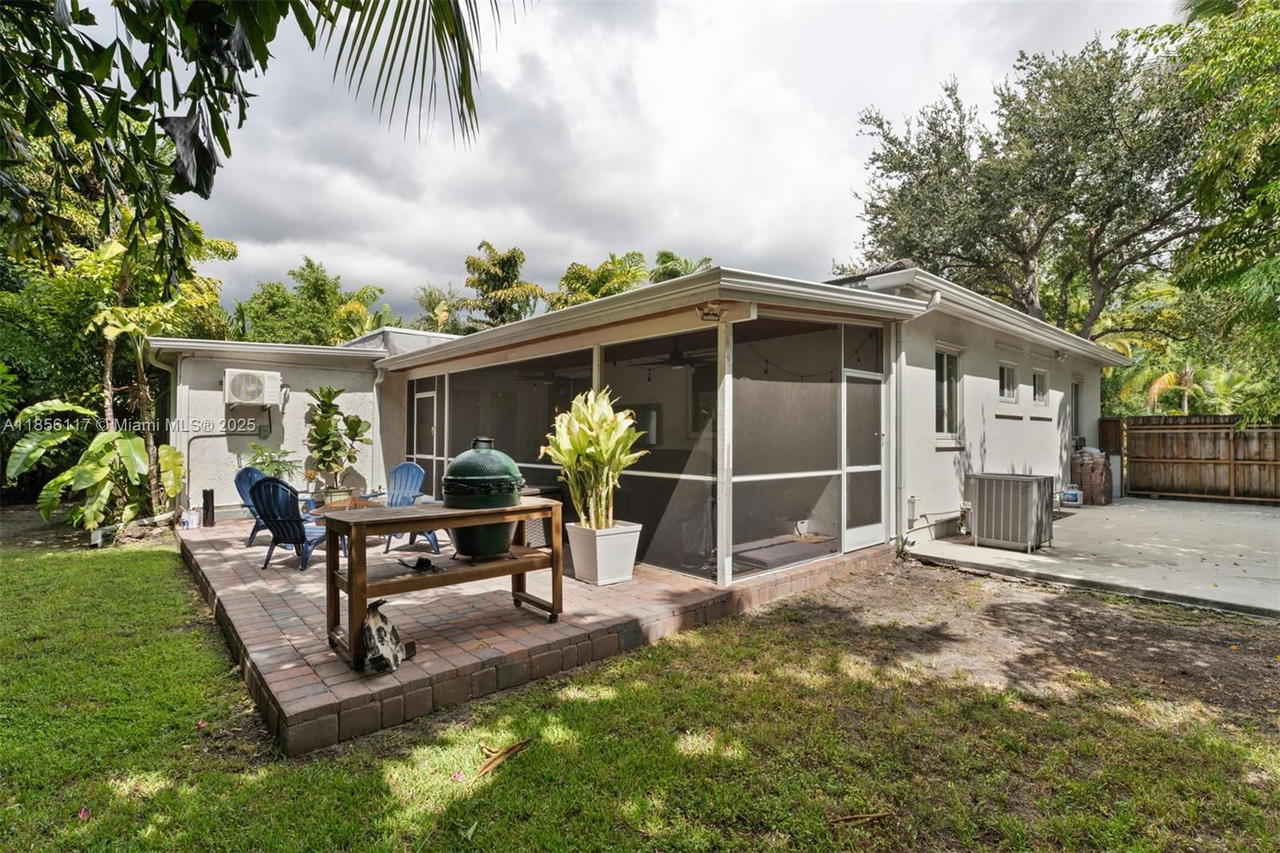 Real estate property located at 6200 34th St, Miami-dade, Coral Villas Rev, Miami, FL