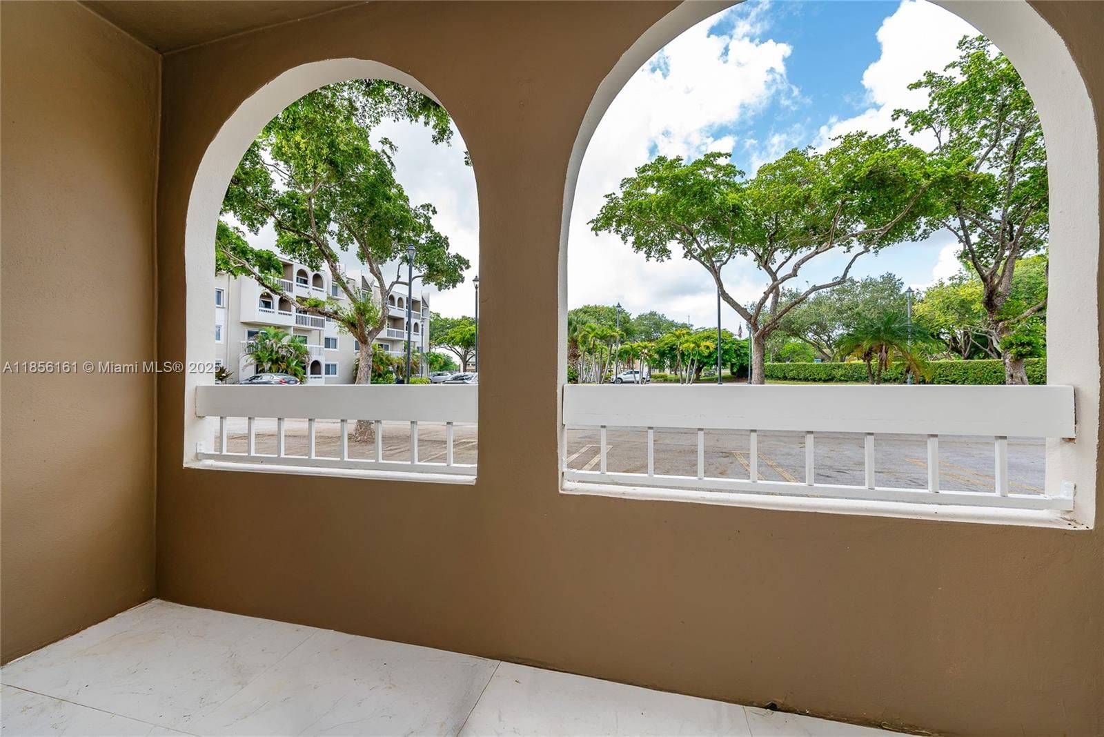 Real estate property located at 7850 Camino Real #0-117, Miami-dade, Village Of Kings Creek Co, Miami, FL