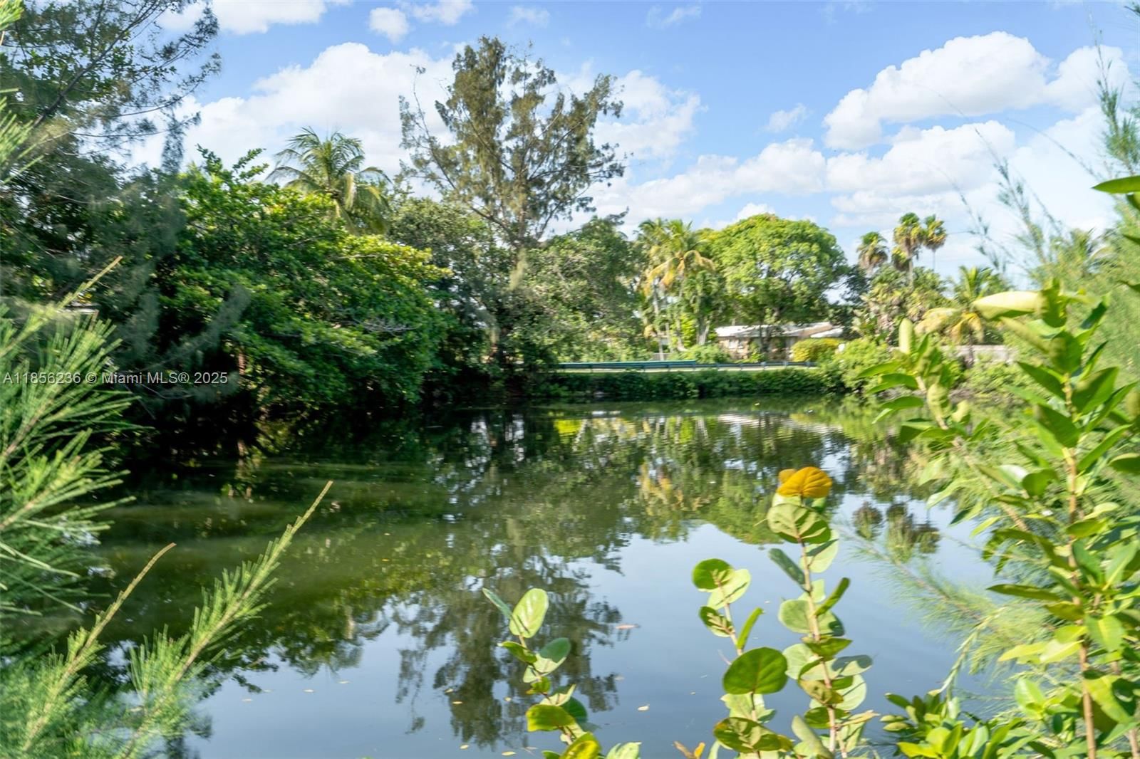 Real estate property located at 6243 57th St, Miami-dade, Cambridge Lawns, South Miami, FL