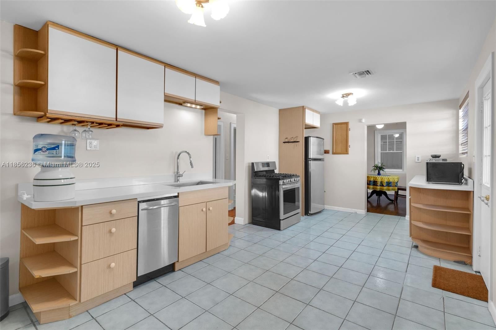 Real estate property located at 6243 57th St, Miami-dade, Cambridge Lawns, South Miami, FL