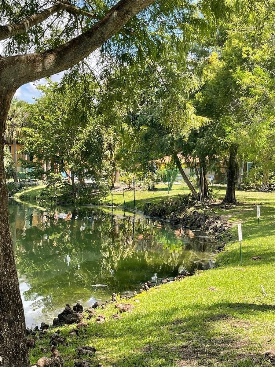 Real estate property located at 10717 Cleary Blvd #207, Broward, Lakes Of Jacaranda Condo, Plantation, FL