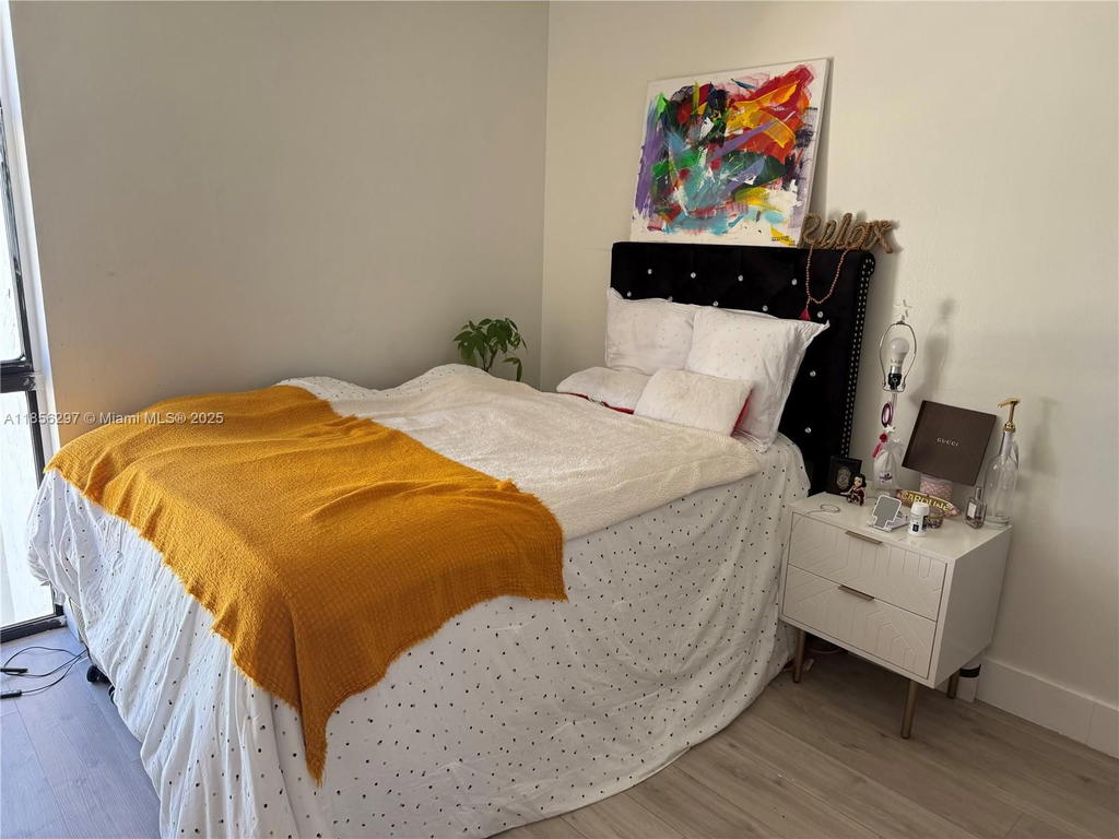 Real estate property located at 16919 Bay Rd #710, Miami-dade, Plaza Of Americas Condo P, Sunny Isles Beach, FL