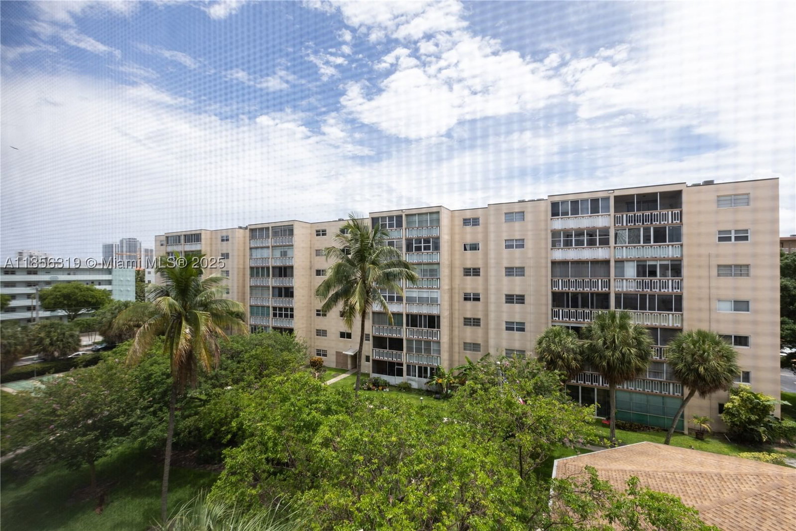 Real estate property located at 619 14th Ave #507, Broward, Meadowbrook Towers Condo E, Hallandale Beach, FL