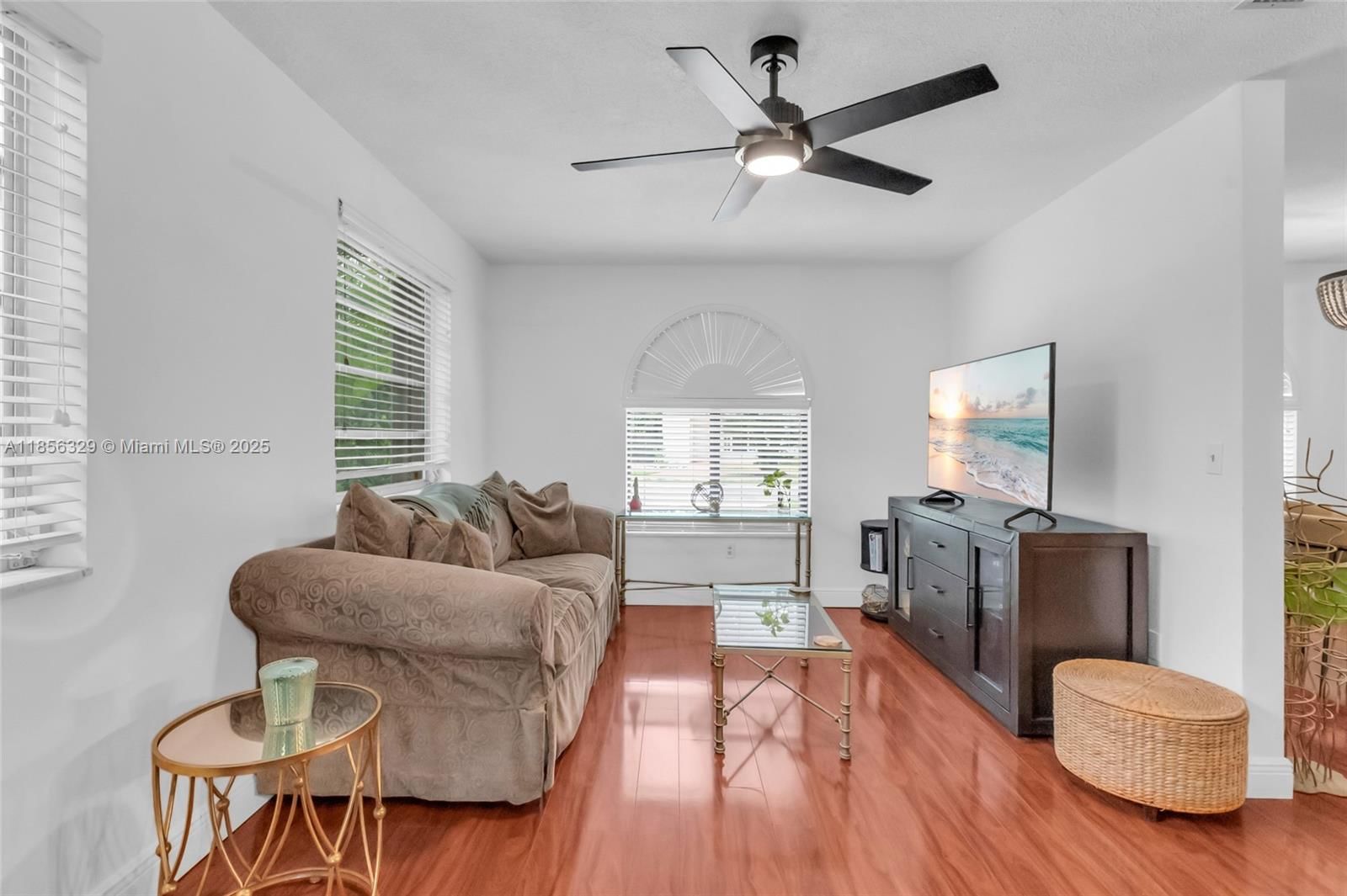 Real estate property located at 5864 42nd Ter, Miami-dade, Westerfield Manor, Miami, FL