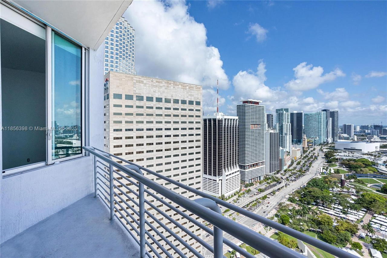 Real estate property located at 335 Biscayne Blvd LPH-00, Miami-dade, One Miami East Condo, Miami, FL
