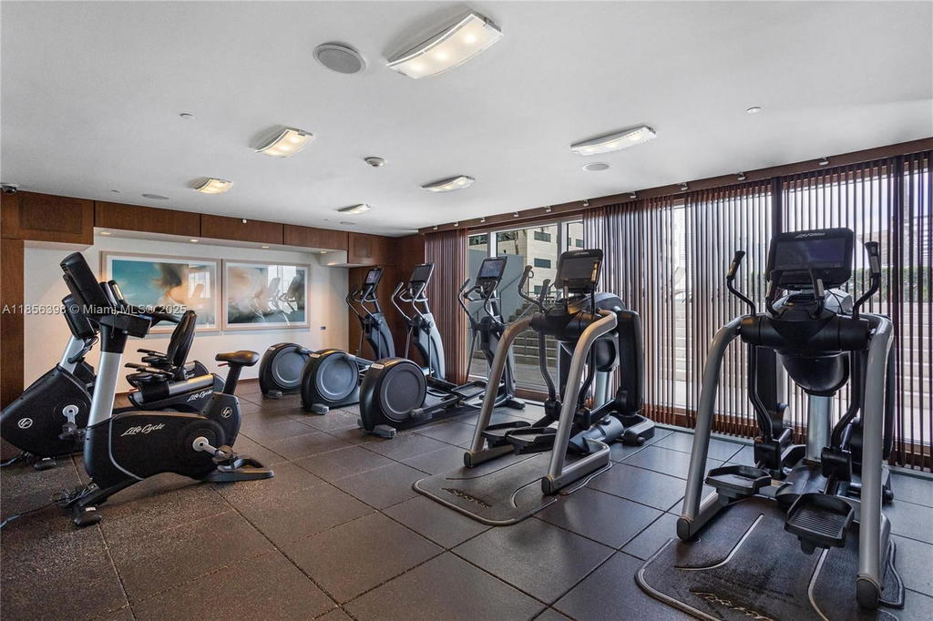 Real estate property located at 335 Biscayne Blvd LPH-00, Miami-dade, One Miami East Condo, Miami, FL