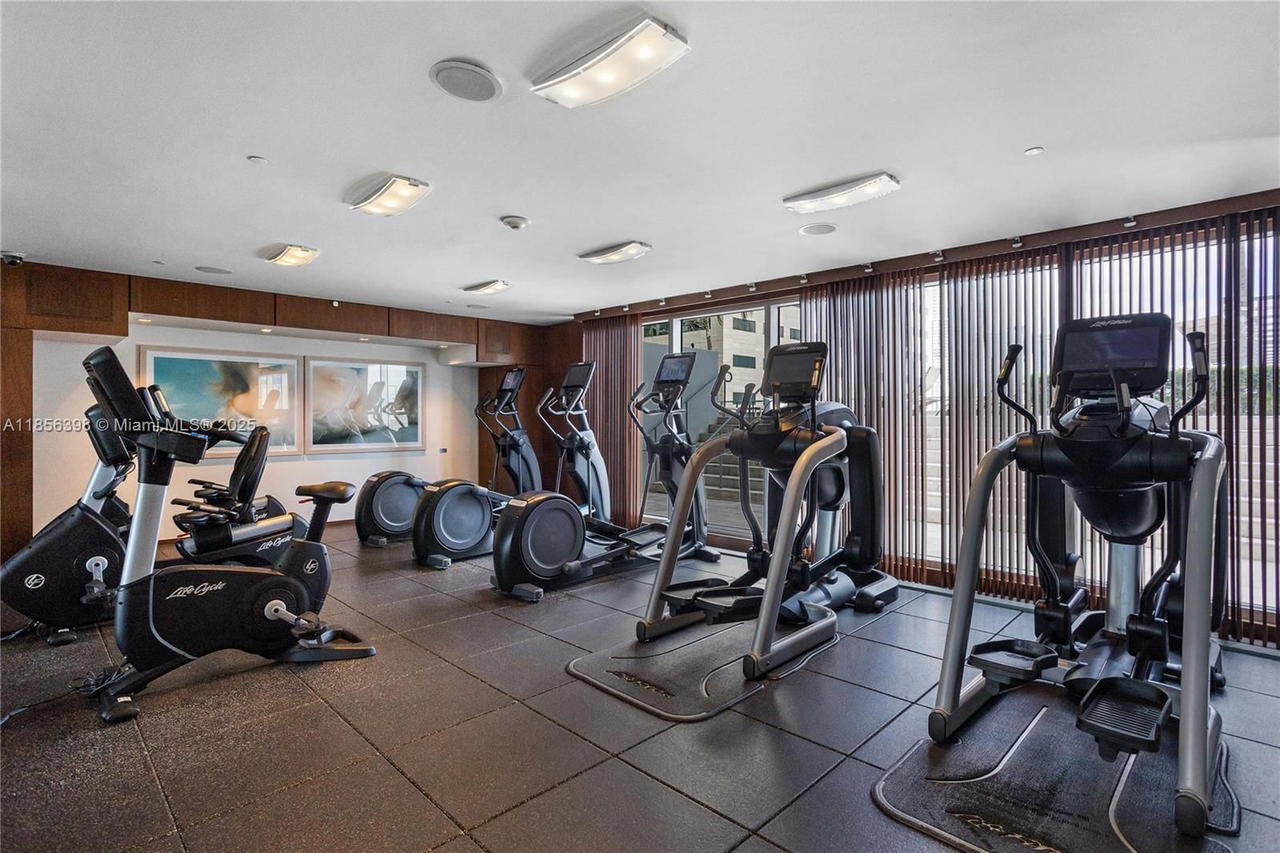 Real estate property located at 335 Biscayne Blvd LPH-00, Miami-dade, One Miami East Condo, Miami, FL