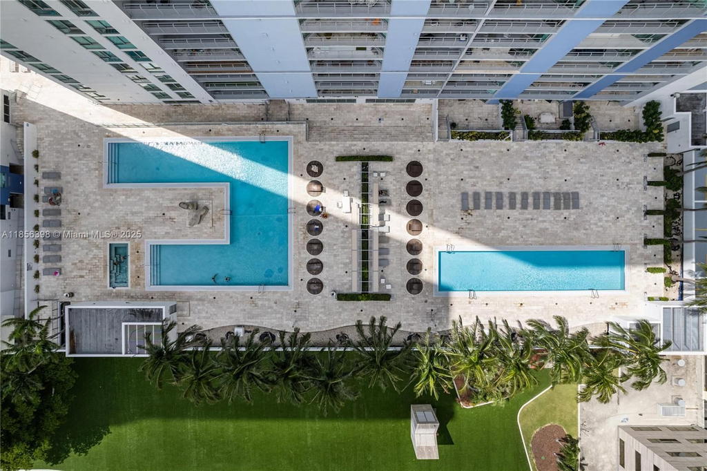 Real estate property located at 335 Biscayne Blvd LPH-00, Miami-dade, One Miami East Condo, Miami, FL