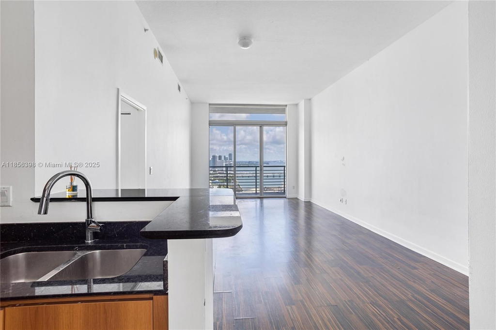Real estate property located at 335 Biscayne Blvd LPH-00, Miami-dade, One Miami East Condo, Miami, FL