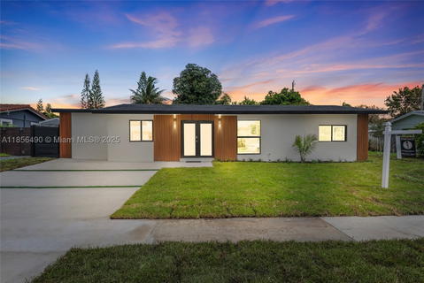Real estate property located at 949 5th St, Broward, The Cove, Deerfield Beach, FL