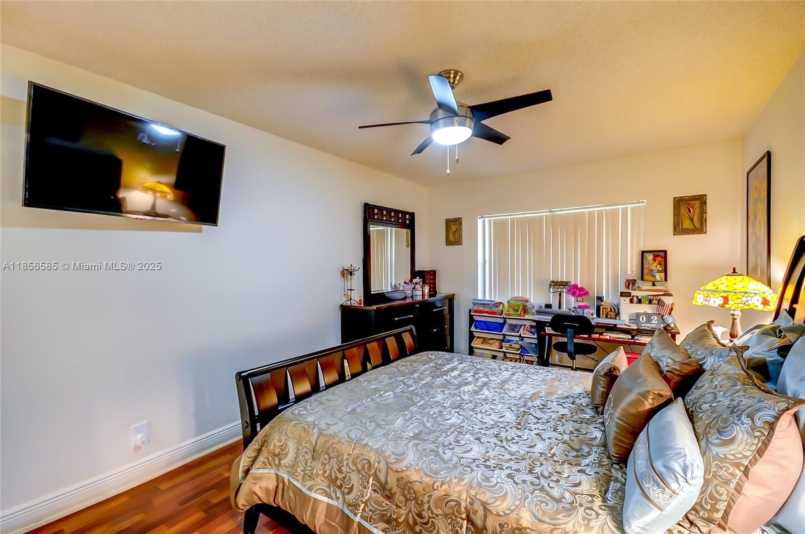 Real estate property located at 8290 Lake Dr #443, Miami-dade, Las Vistas At Doral Condo, Doral, FL