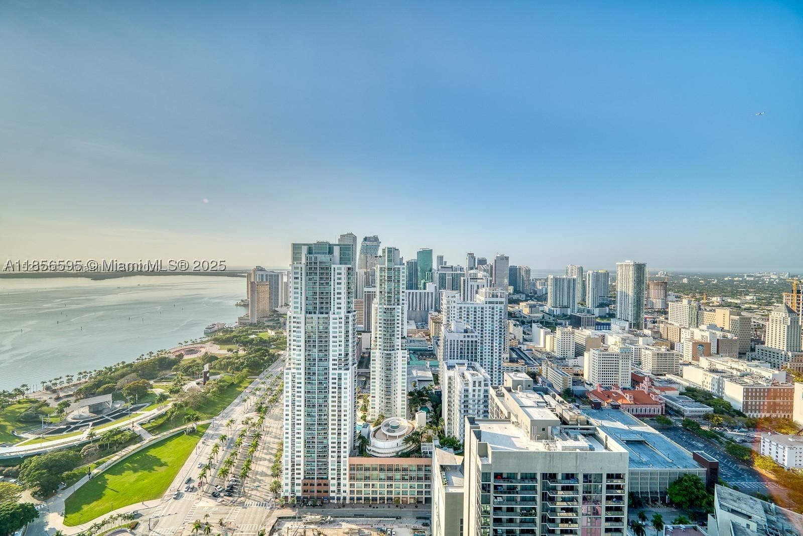 Real estate property located at 398 5th St #4415, Miami-dade, 398 Ne 5th Street Condo, Miami, FL