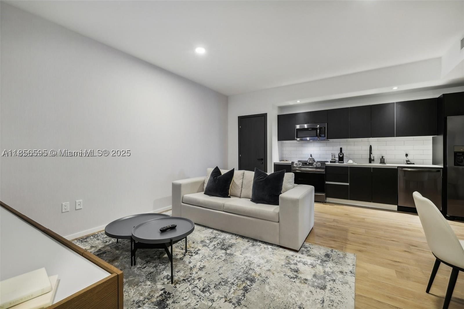 Real estate property located at 398 5th St #4415, Miami-dade, 398 Ne 5th Street Condo, Miami, FL