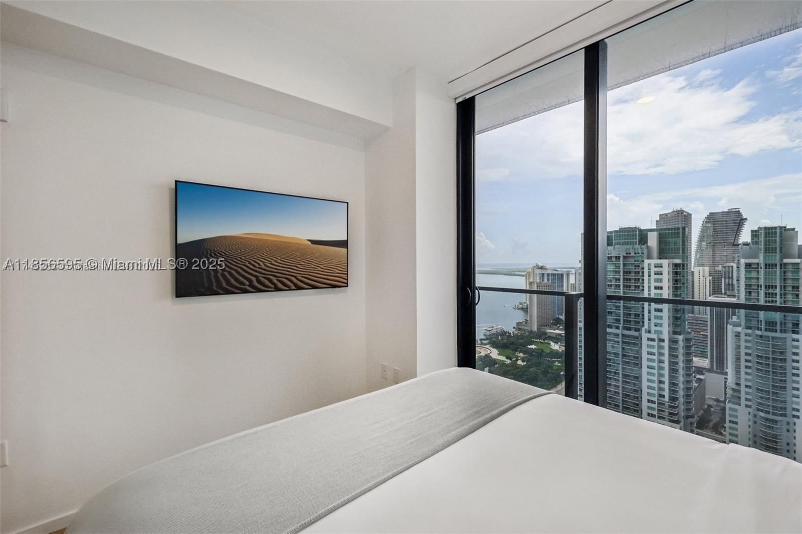 Real estate property located at 398 5th St #4415, Miami-dade, 398 Ne 5th Street Condo, Miami, FL