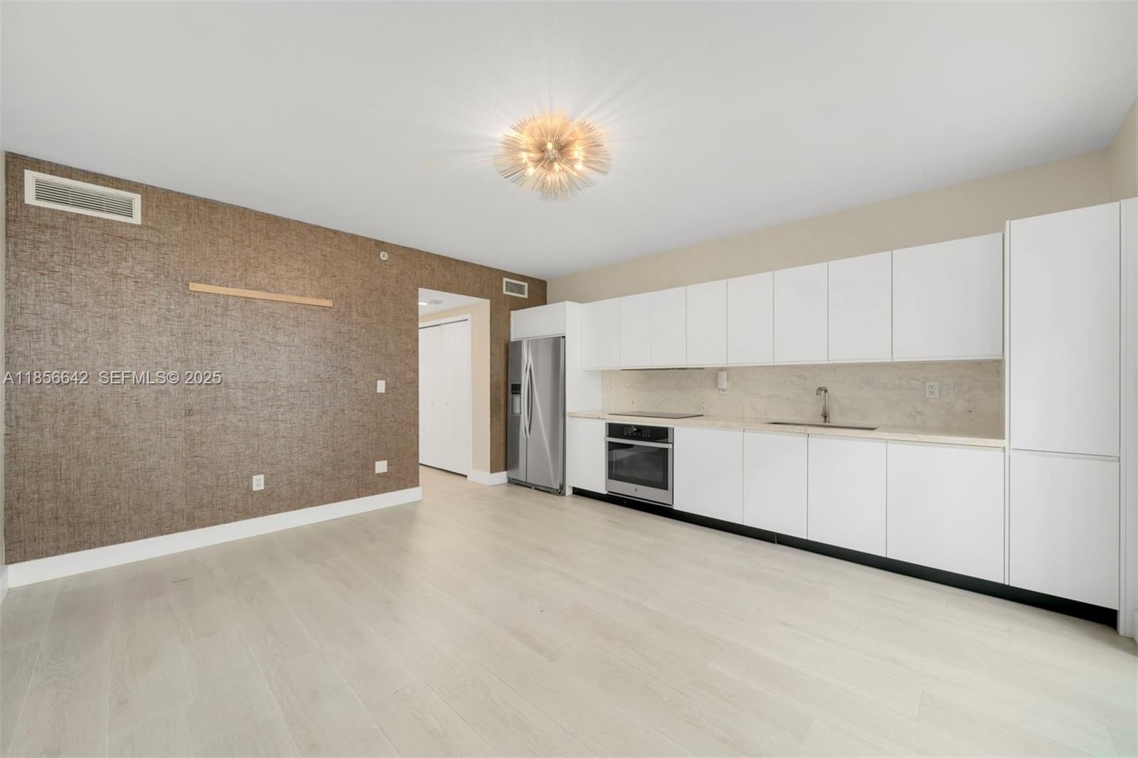Real estate property located at 435 21st St #103, Miami-dade, Artecity Governor Condo, Miami Beach, FL