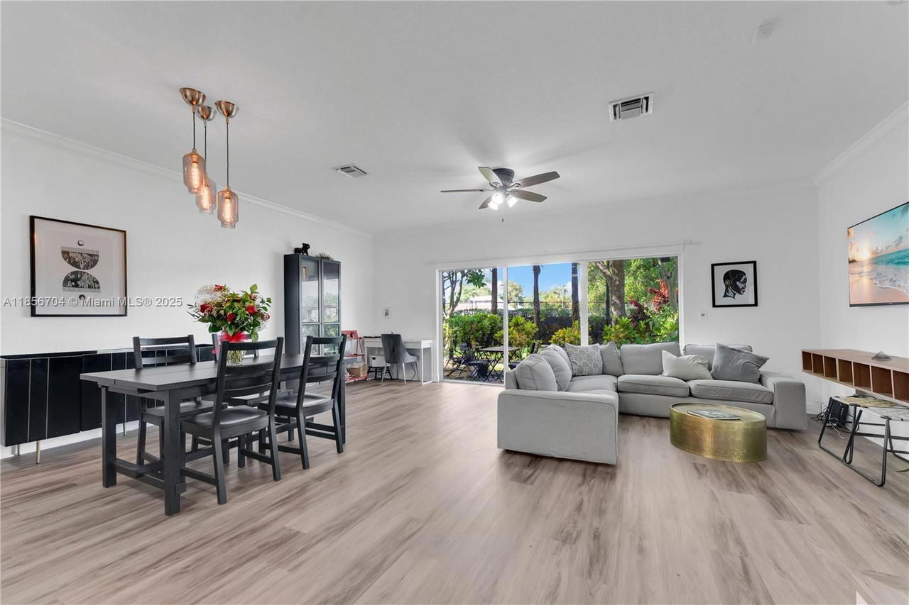 Real estate property located at 8080 27th St, Broward, Aragon Sec One, Sunrise, FL