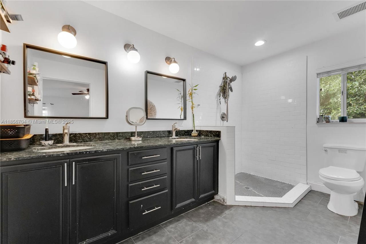 Real estate property located at 8080 27th St, Broward, Aragon Sec One, Sunrise, FL