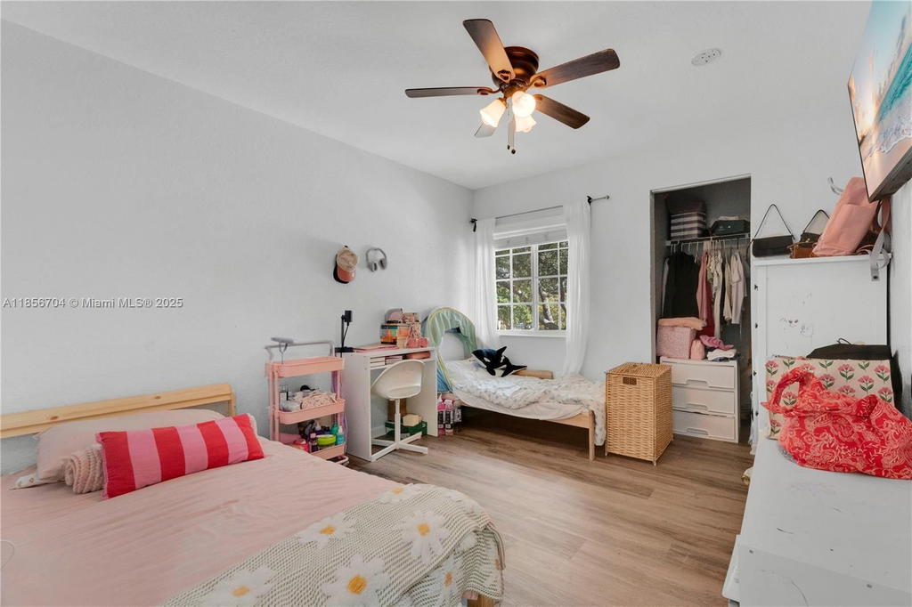Real estate property located at 8080 27th St, Broward, Aragon Sec One, Sunrise, FL